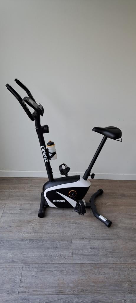 Zipro Beat Hometrainer - Zo goed als nieuw, Sport en Fitness, Fitnessapparatuur, Ophalen of Verzenden, Zo goed als nieuw, Metaal