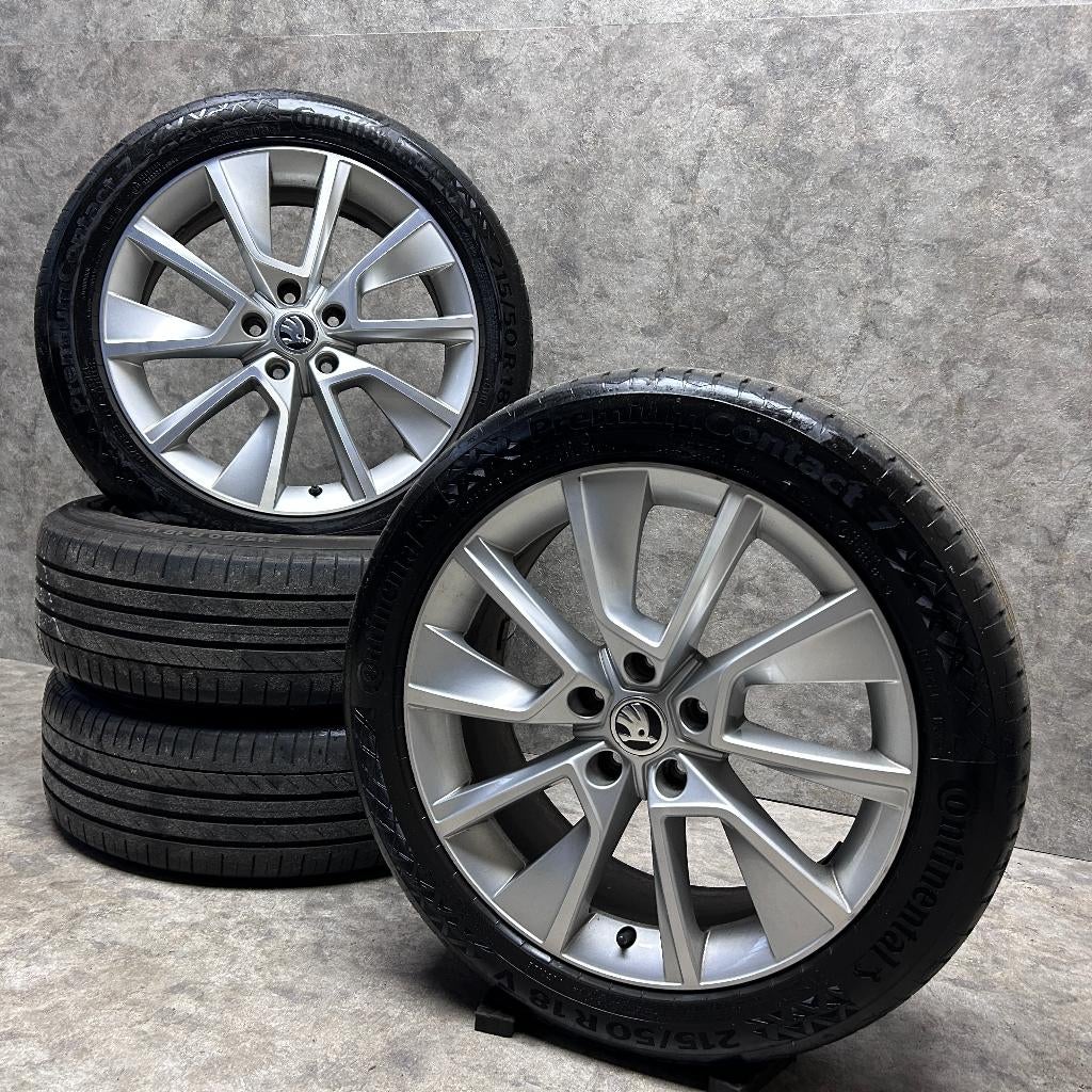 18 inch velgen + zomerbanden Skoda Karoq 57A601025D8Z8, Auto-onderdelen, Banden en Velgen, 18 inch, Banden en Velgen, Ophalen of Verzenden