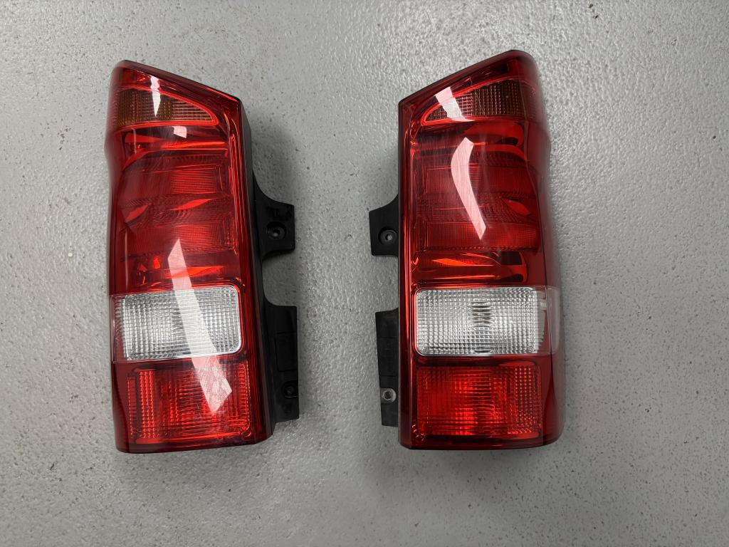 Achterlicht rechts W447 geen led, Niet ingevuld, Gebruikt, Mercedes-Benz, Niet ingevuld