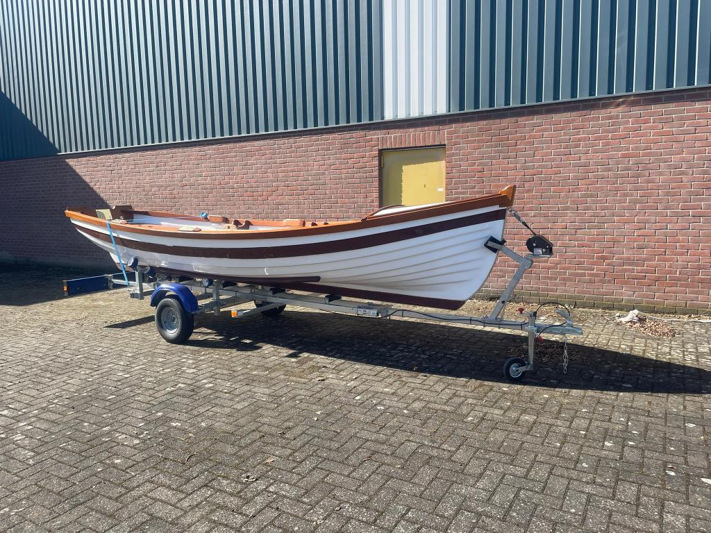Roeiboot, Ophalen, Nieuw, Polyester, Met aanhanger of trailer