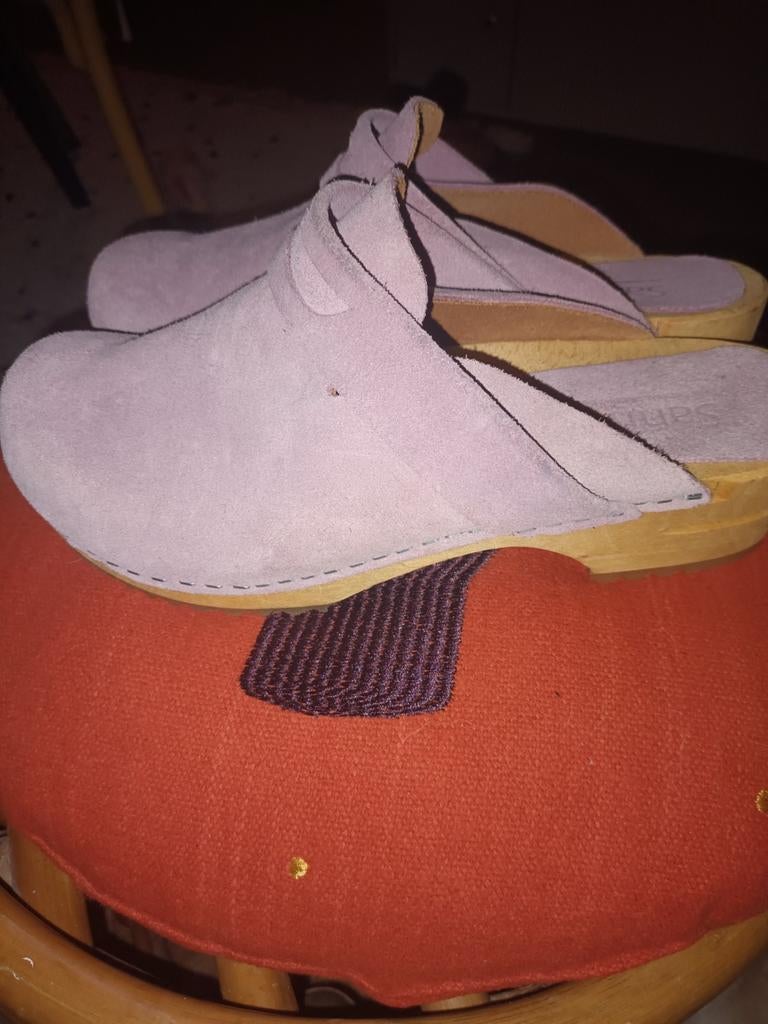 Nieuwe Sanita klompen 38 (  lila, Kleding | Dames, Schoenen, Ophalen of Verzenden, Nieuw, Overige kleuren