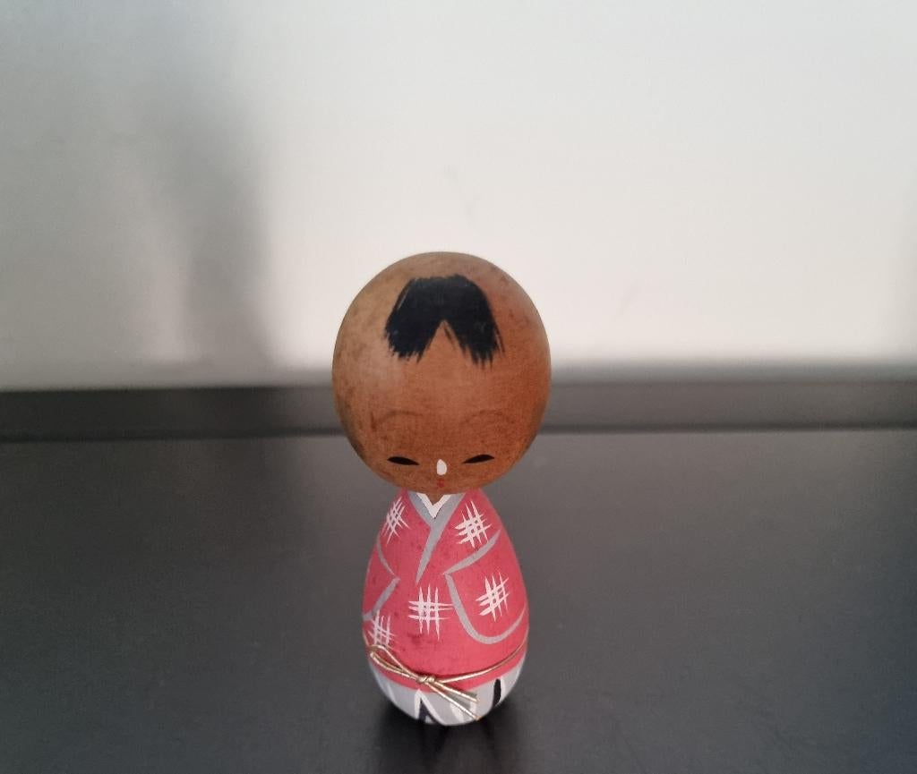 Leuke Bobblehead Kokeshi, Verzenden