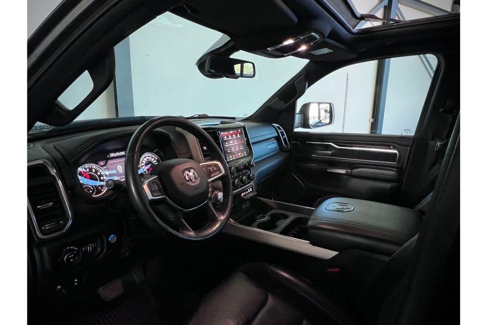 Dodge Ram 1500 5.7 V8 LPG Crew Cab, Schuifdak, Trekhaak, Automaat, Leder, Bedrijf, Vierwielaandrijving