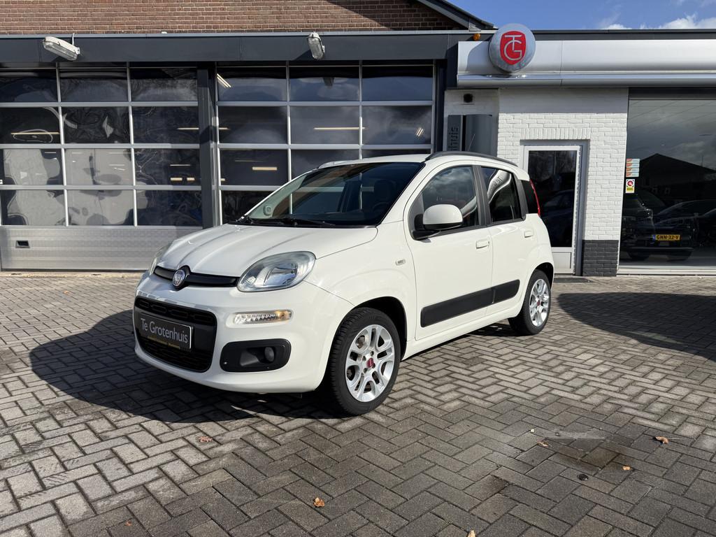 Fiat Panda Lounge 0.9 TwinAir | 5 persoons | Trekhaak |, Voorwielaandrijving, Euro 5, Zwart, Panda