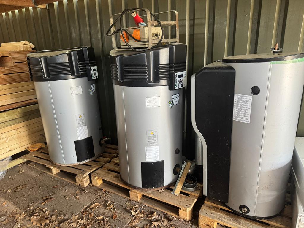 Warm water boilers en cv ketels., Doe-het-zelf en Verbouw, Ophalen, Gebruikt, 100 liter of meer, Boiler