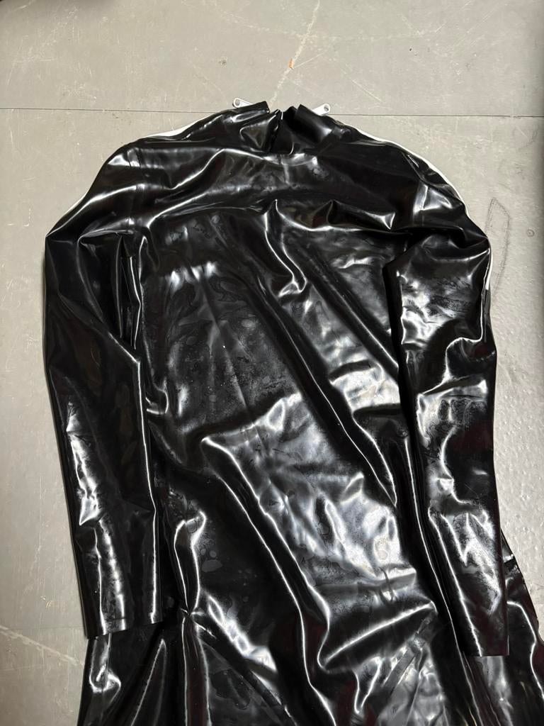 Latex catsuit maat M/L met schouder rits, Ophalen of Verzenden, Zo goed als nieuw