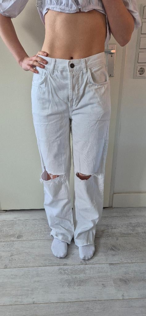 Subdued white straight ripped jeans | Size S | as new, Kleding | Dames, Wit, Ophalen of Verzenden, W28 - W29 (confectie 36), Subdued