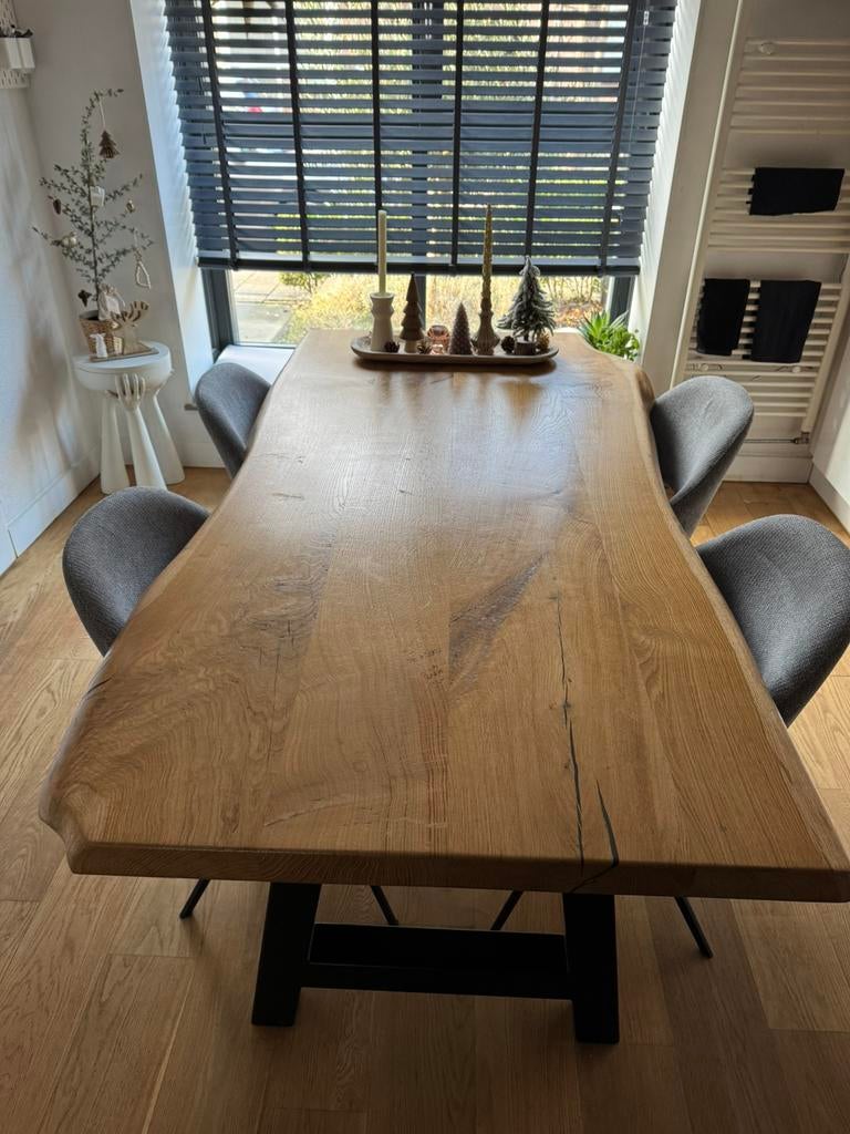Boomstam tafel, Ophalen, Zo goed als nieuw, 4 tot 6 stoelen