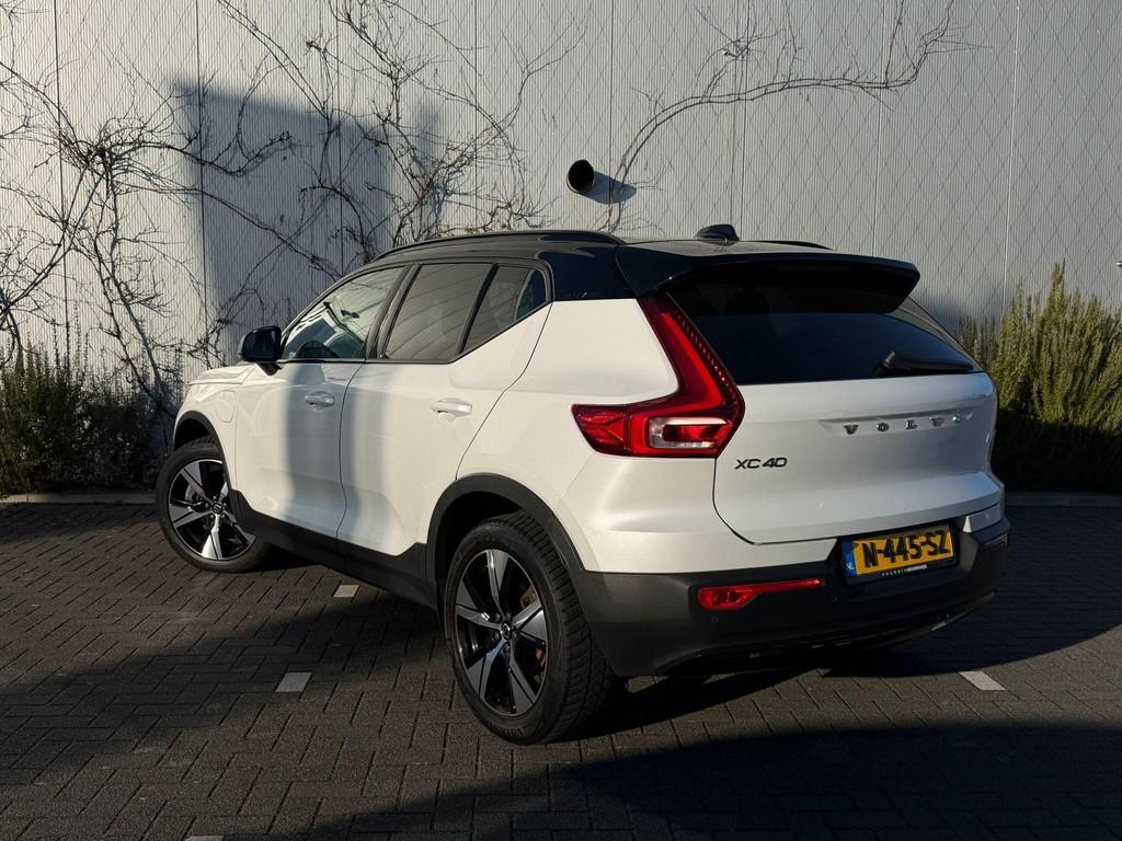 Volvo XC40 1.5 T4 Recharge R-Design | Plug-In Hybride (PHEV), Auto's, Volvo, 12 maanden, Stof, Euro 6, Wit