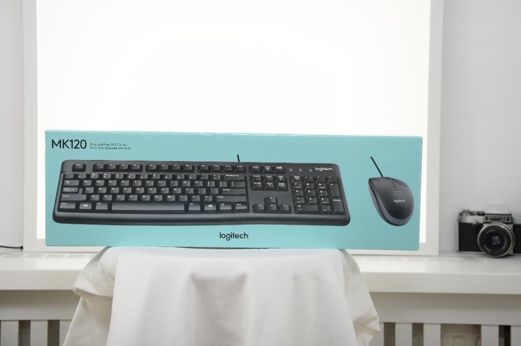 Logitech MK120 toetsenbord en muis set – bedraad – USB, Computers en Software, Toetsenborden, Ophalen of Verzenden, Zo goed als nieuw