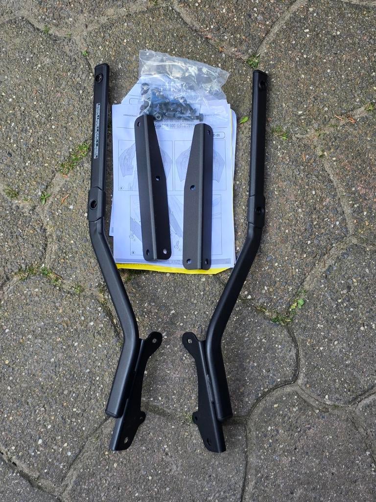 Yamaha MT09 topkofferdragerset, Ophalen, Gebruikt