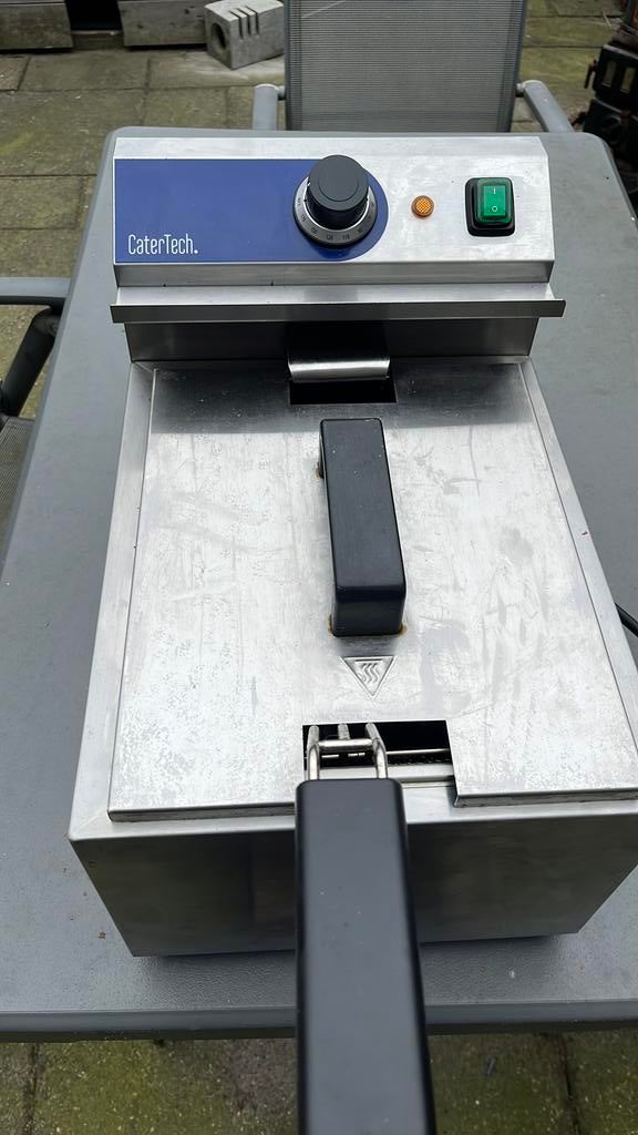 Friteuse, Witgoed en Apparatuur, Frituurpannen, 4 liter of meer, Ophalen, Zo goed als nieuw