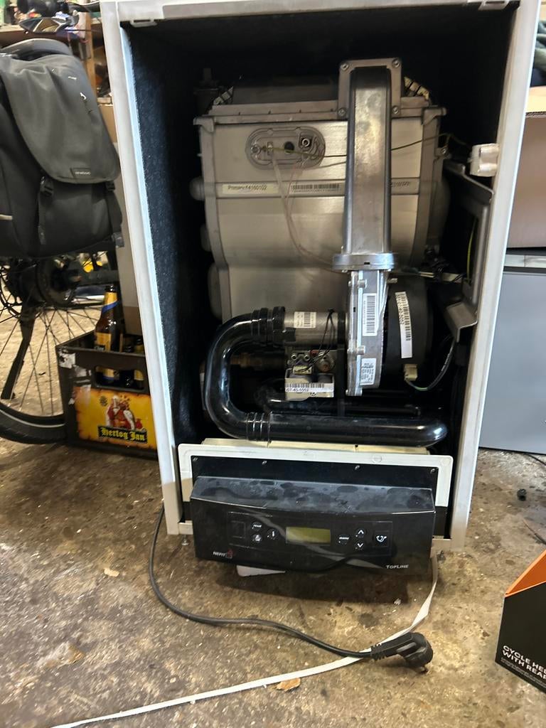 Nefit Proline HRC 30 (2008) - Ideaal voor onderdelen, Ophalen of Verzenden, Gebruikt, Cv-ketel of Combi-ketel, Hoog rendement (Hr)