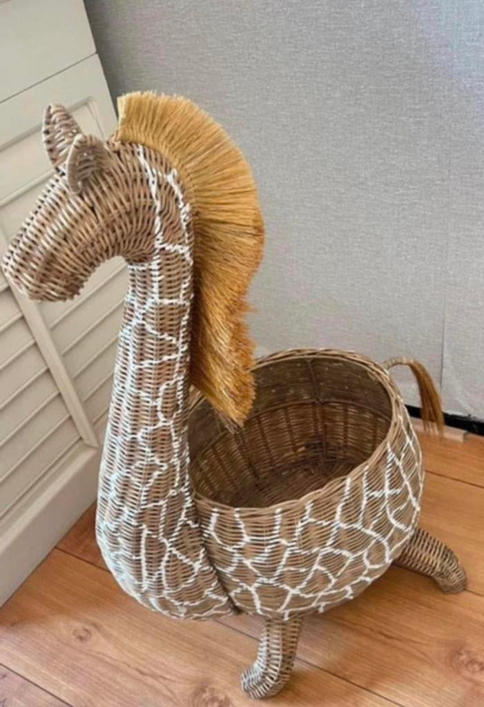 Riviera Maison rieten giraffe mand, Ophalen of Verzenden, Zo goed als nieuw, Ovaal, Riet