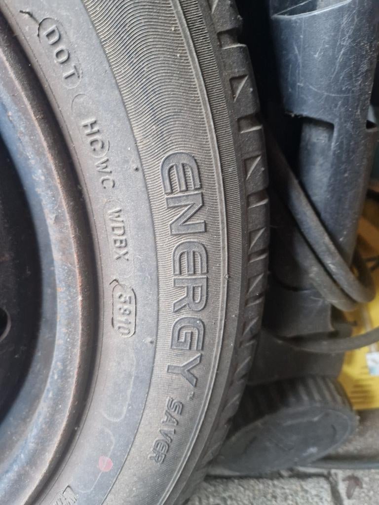 Auto banden MOET WEG DOE GOEIE BOD ZIJN ZE VAN JOUW, Ophalen of Verzenden, Gebruikt