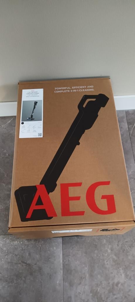 Nieuw, AEG 3-in-1 apparaat, stofzuiger met dweilfunctie., Ophalen, Nieuw