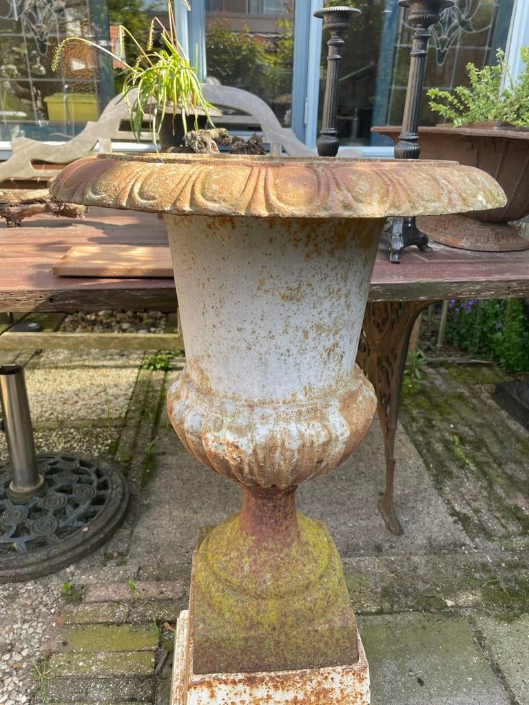 gietijzeren tuinvaas bloempot oude kleur, Tuin en Terras, Tuinvazen, Ophalen, Gebruikt