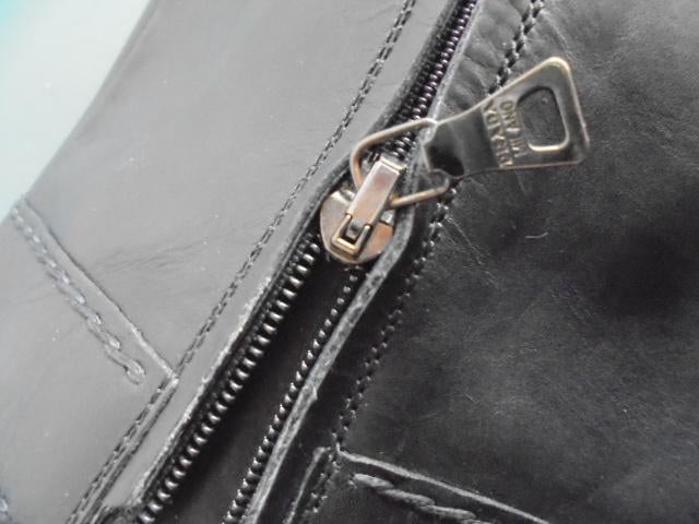 Prada high‑end leren laarzen 38½ | Gratis verzenden, Kleding | Dames, Schoenen, Hoge laarzen, Prada, Verzenden, Zwart