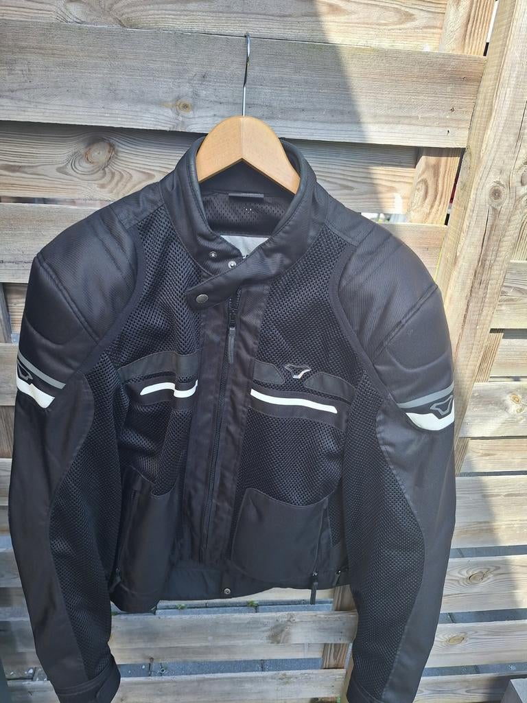 Motorjas motorjack motor jack maat L merk Macna, Jas | textiel, Heren, Ophalen of Verzenden, Tweedehands