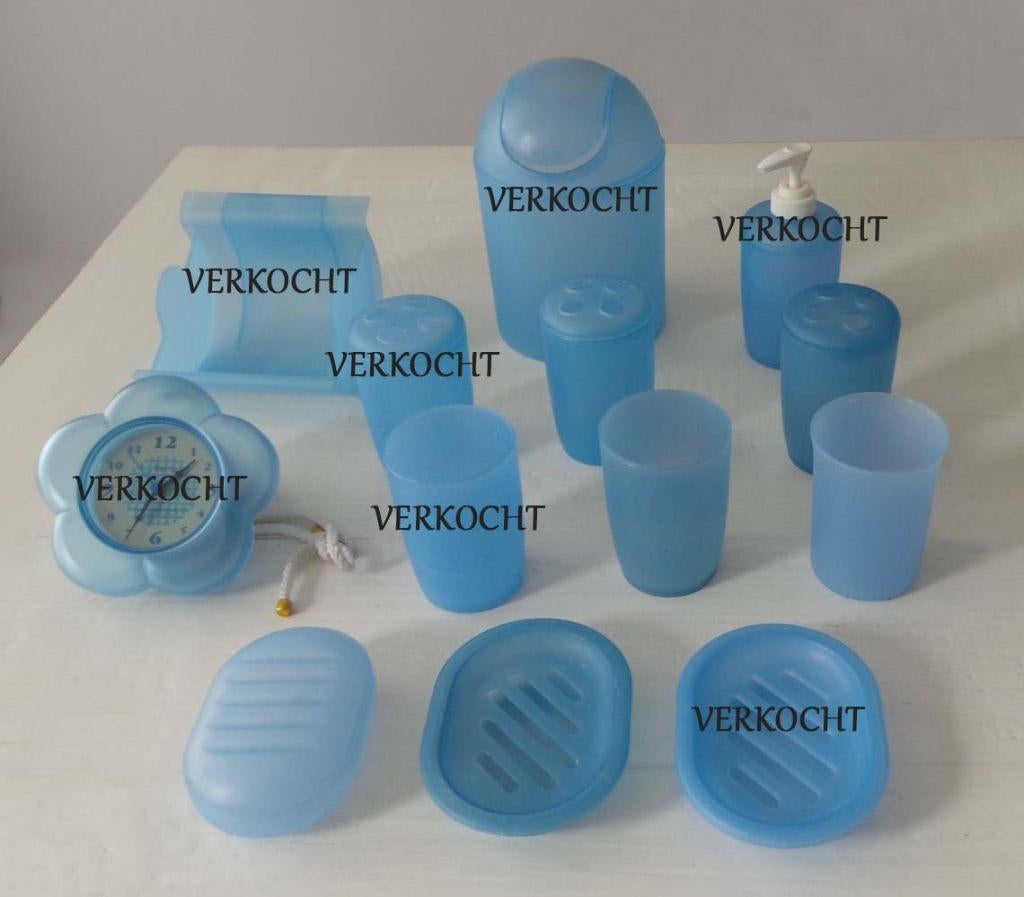 Voor badkamer, toiletruimte of keuken de laatste accessoires, Ophalen of Verzenden, Zo goed als nieuw, Blauw