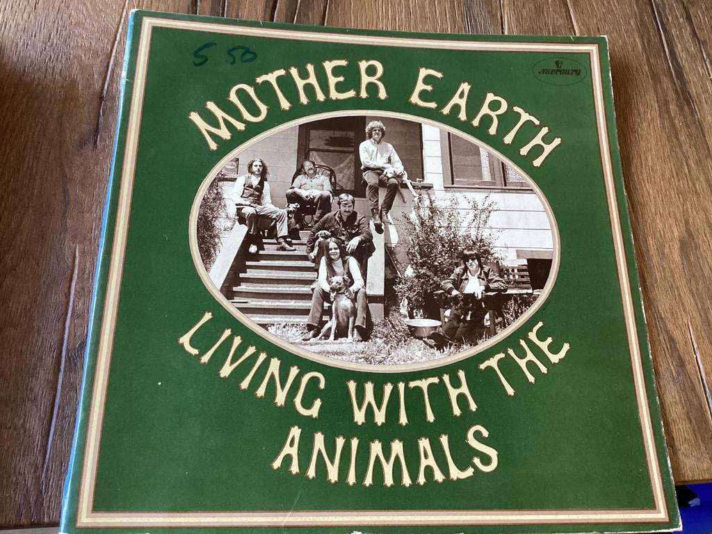 Mother Earth - Living With The Animals LP (1968), Gebruikt, Ophalen of Verzenden, Gatefold hoes, 12 inch