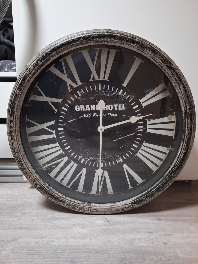 Stoere industriele wandklok, Ophalen, Zo goed als nieuw, Wandklok