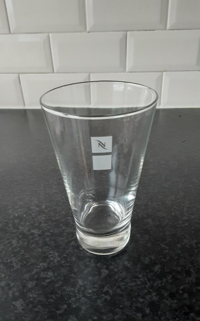 NESPRESSO LATTE glas, Ophalen of Verzenden, Zo goed als nieuw, Bierglas
