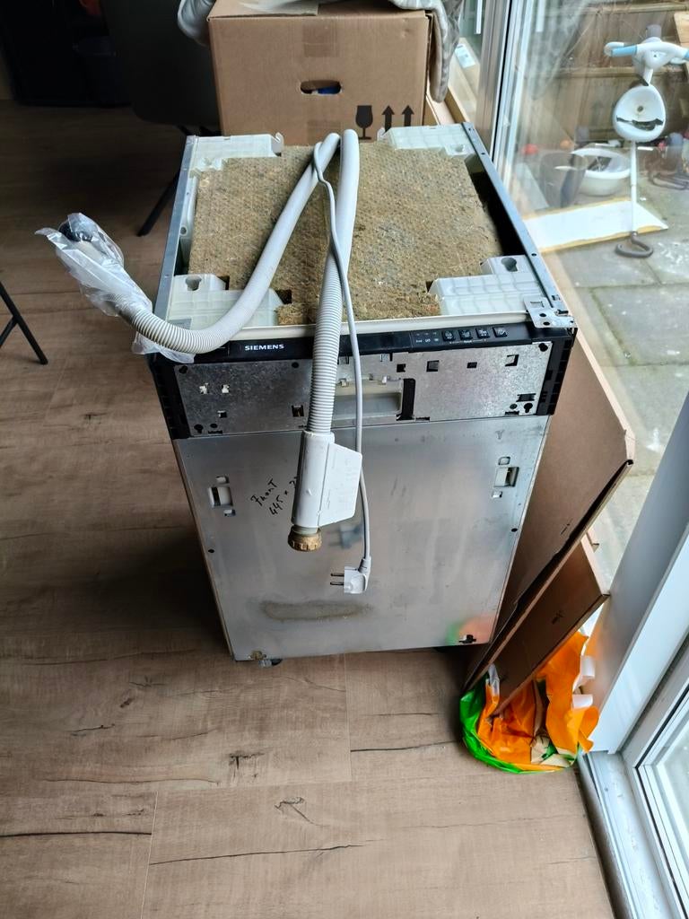 Compacte vaatwasser, slechts 3 weken gebruikt, Witgoed en Apparatuur, Ophalen of Verzenden, Minder dan 85 cm