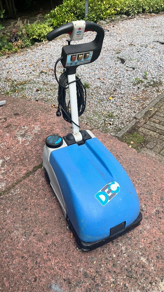 DEC 380 schrob/zuigautomaat, Ophalen, Gebruikt, Schrobmachine