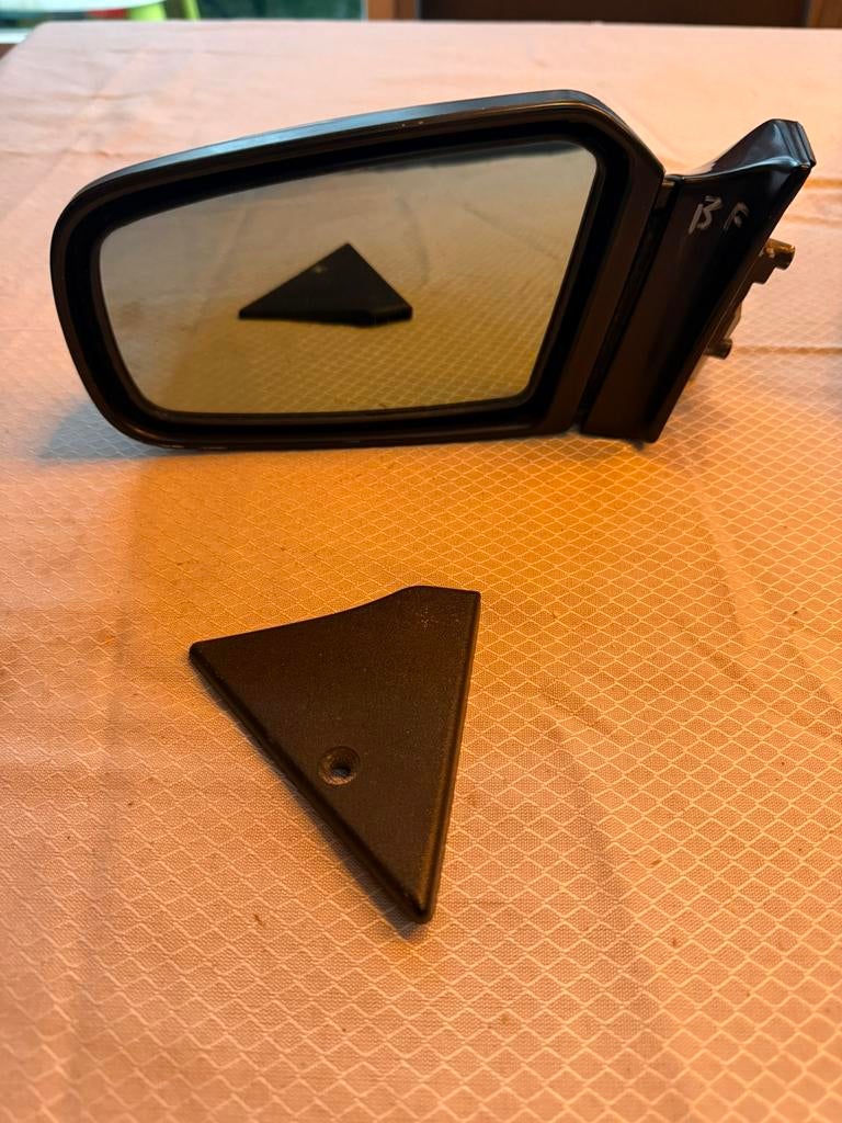 Mazda 323 bf/bw elektrisch verstelbare buitenspiegel, Auto-onderdelen, Ophalen of Verzenden