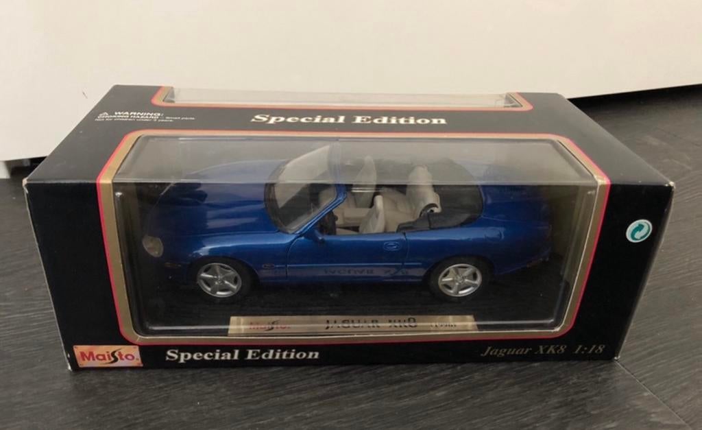 Maisto Special Edition:Jaguar XK8, Hobby en Vrije tijd, Modelauto's | 1:18, Ophalen of Verzenden, Nieuw, Maisto