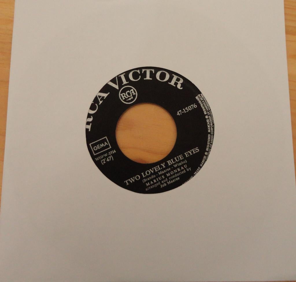 Marius Monkau > Two lovely blue eyes, Gebruikt, 7 inch, Single, Ophalen of Verzenden