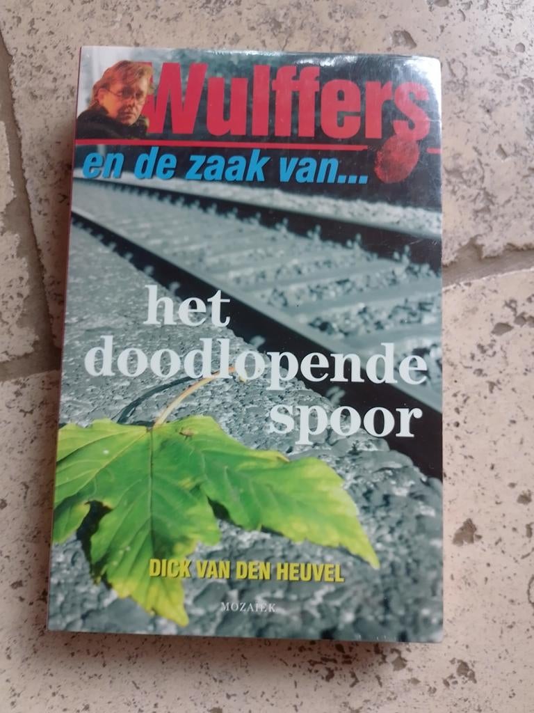 2 wulffers boeken - Dick van den Heuvel, Ophalen of Verzenden