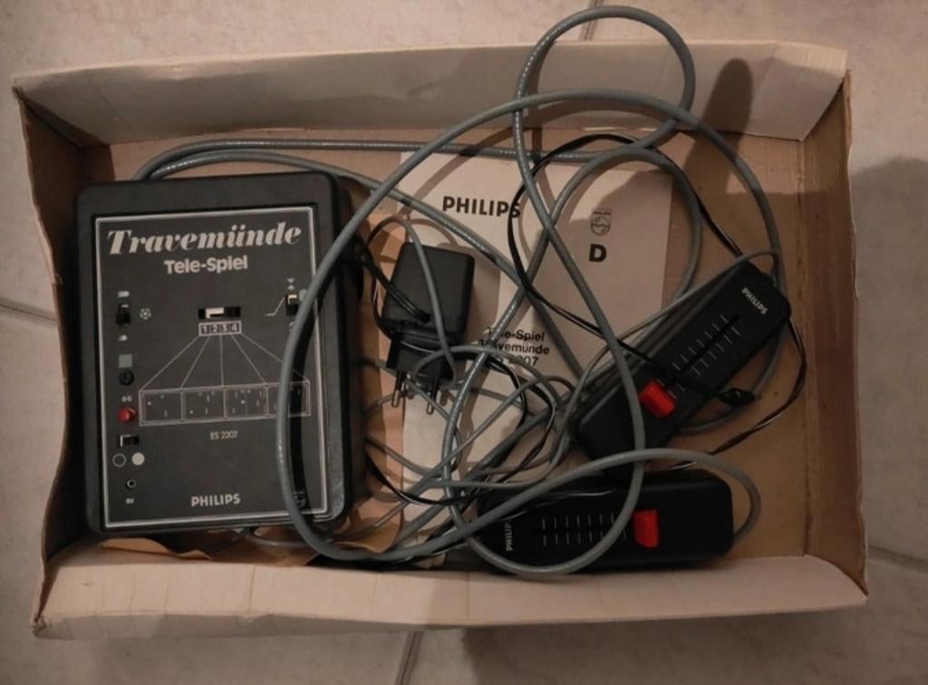 Originele spelcomputer Pong philips uit 1979, Spelcomputers en Games, Ophalen of Verzenden, Overige controllers