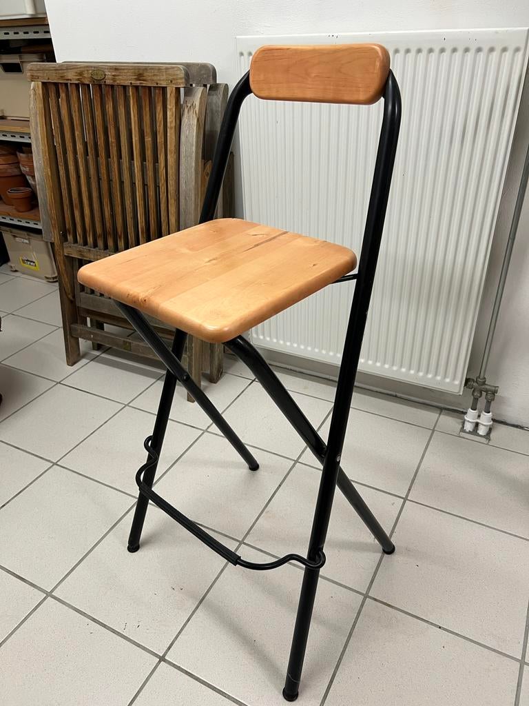 IKEA Inklapbare Barkruk met houten zitting en rugleuning, Met voetsteun, 60 tot 90 cm, Ophalen of Verzenden, Zo goed als nieuw