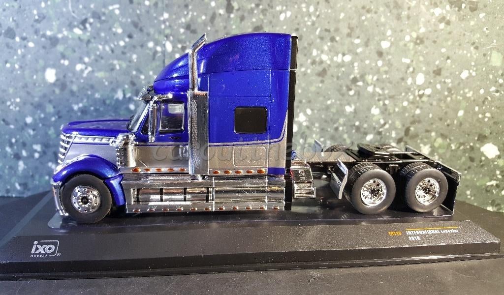 International Lonestar blauw 1:43 Ixo V743, Hobby en Vrije tijd, Modelauto's | 1:43, Nieuw, Bus of Vrachtwagen, Overige merken