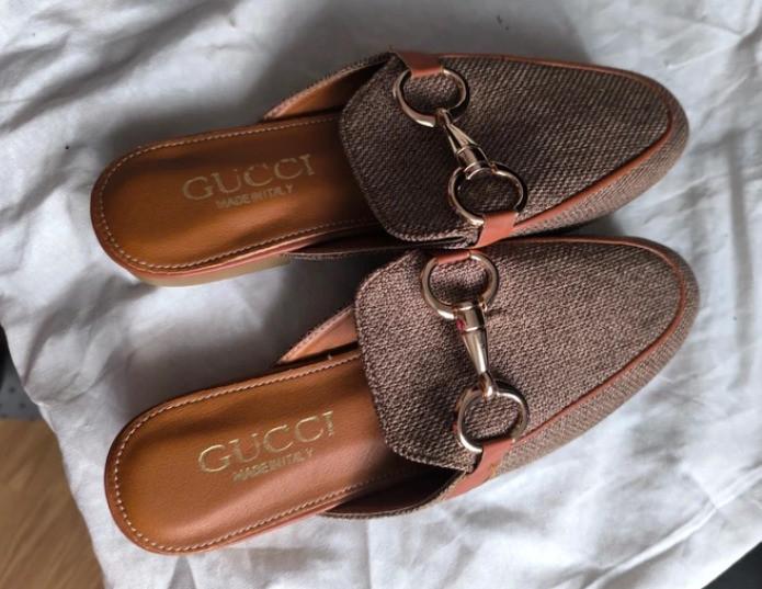 Muilen  maat - 39, Ophalen of Verzenden, Zo goed als nieuw, Zwart, Sneakers of Gympen