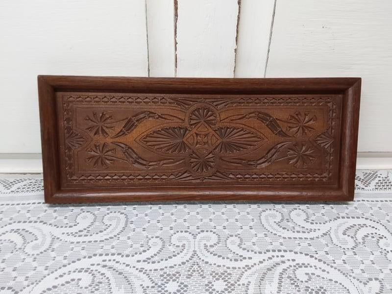 Dienblaadje,  Fries houtsnijwerk,  kerfsnede, Antiek en Kunst, Antiek | Woonaccessoires, Ophalen of Verzenden
