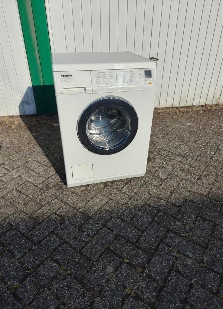Miele W5345 WCS wasmachine 1400 toeren 6kg A klasse IPS., Witgoed en Apparatuur, Wasmachines, Zo goed als nieuw, Voorlader, 4 tot 6 kg