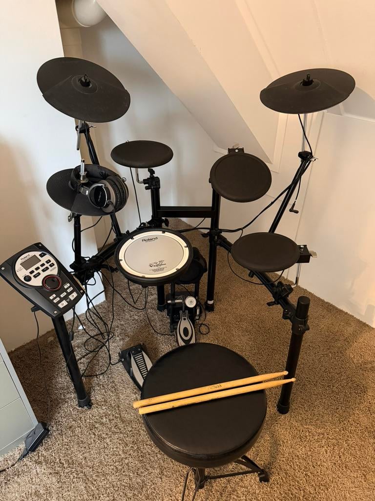 Electrisch drumstel Roland TD11K, Ophalen, Zo goed als nieuw, Roland