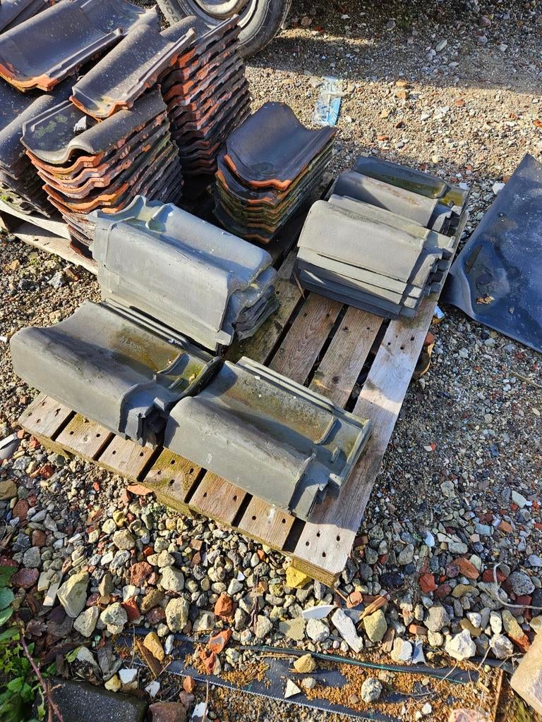 Kant Dakpannen jac. Laumans  grijs, Gebruikt, Steen of Klei, Ophalen of Verzenden, Minder dan 5 m²