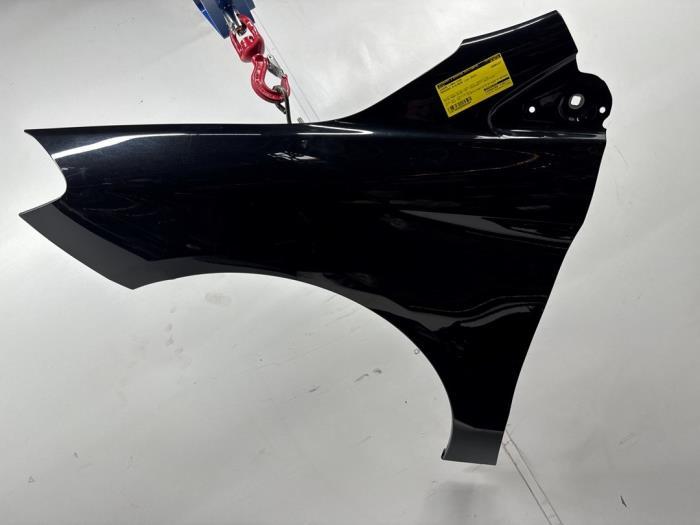 Scherm links-voor van een Mercedes B-Klasse (191), Gebruikt, -, Ophalen of Verzenden, -