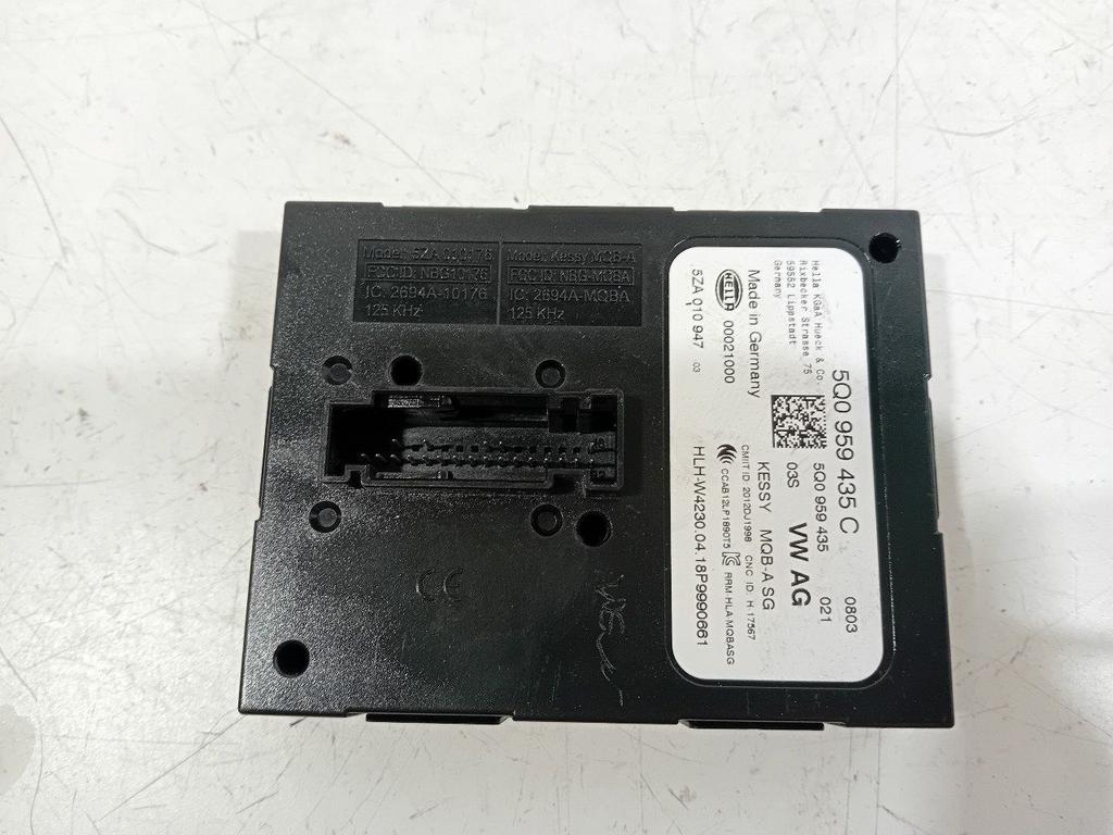 Computer contactslot Volkswagen Golf, Onderdelen@venauto.nl, Van der Ven Autorecycling B.V., Gebruikt, Ettenseweg 76, 4706 PB Roosendaal, The Netherlands