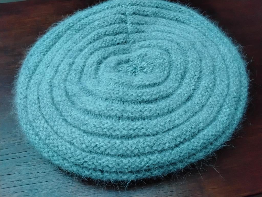 Mooie grijzen baret, Ophalen of Verzenden, Zo goed als nieuw, One size fits all