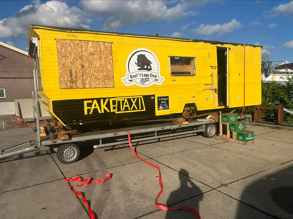 Zuip Caravan 10 persoons, Rondzit, Dwars-stapelbed, 7 tot 8 meter, Bedrijf