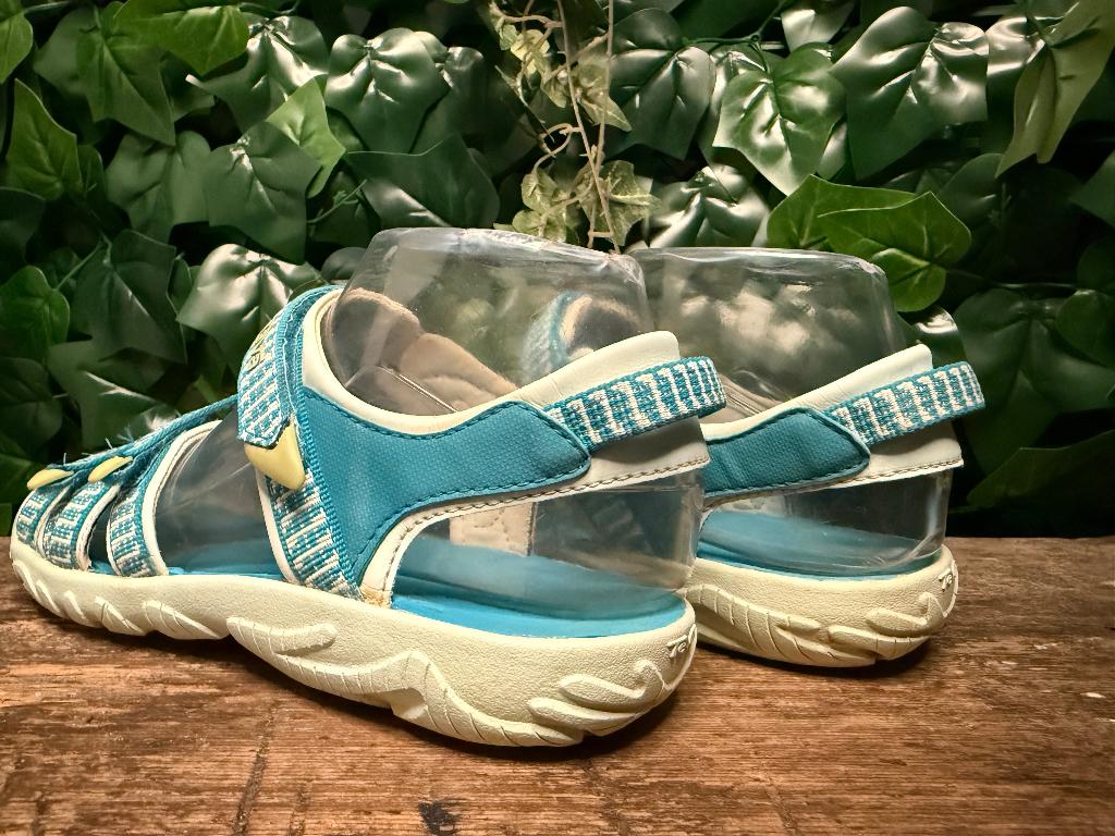 Nieuwe sandalen van Teva maat 39, Kleding | Dames, Schoenen, Teva, Blauw, Nieuw, Teva