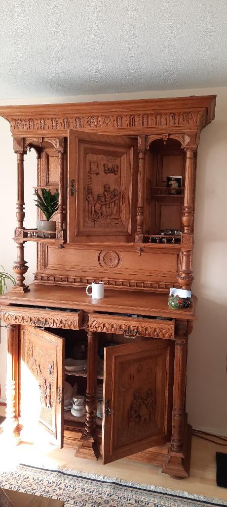 Mechelse kast, Ophalen