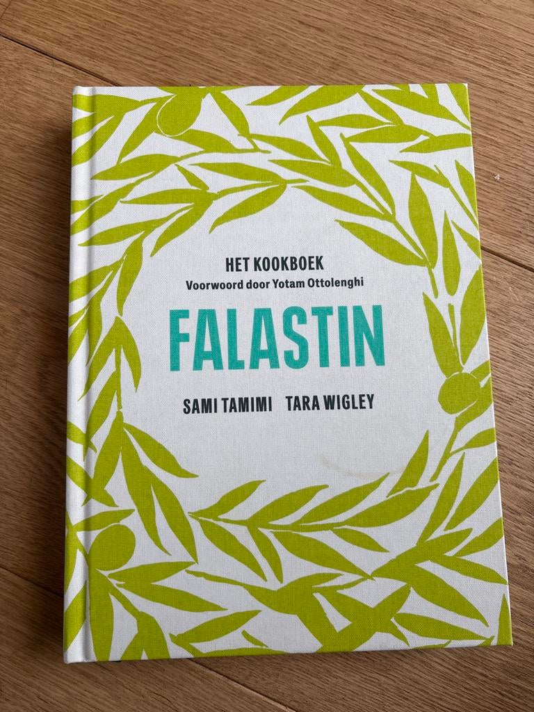 Falastin: Het Kookboek - Sami Tamimi & Tara Wigley, Boeken, Kookboeken, Ophalen of Verzenden, Zo goed als nieuw, Midden-Oosten en Marokko