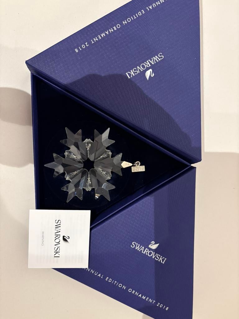 Swarovski kerst ster 2018, Verzamelen, Swarovski, Ophalen of Verzenden, Zo goed als nieuw, Figuurtje