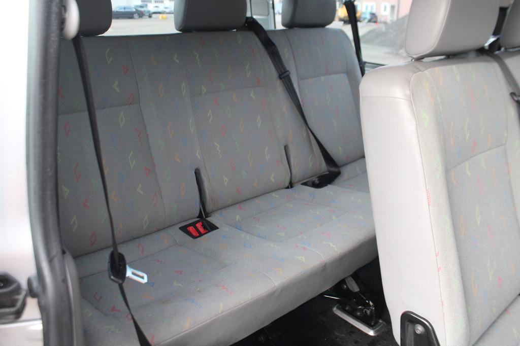 Volkswagen Transporter Kombi 1.9 TDI 340 Trendl. 9-Persoons, Stof, Gebruikt, Metallic lak, 102 pk